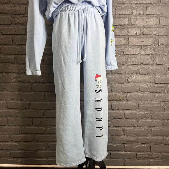 SNOOPY Light Blue Sweatshirt Outfit Set Size Medium - Picture 3 of 16